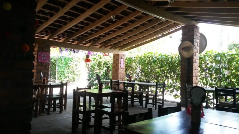 1096 restaurant bar tamarindos 768x432