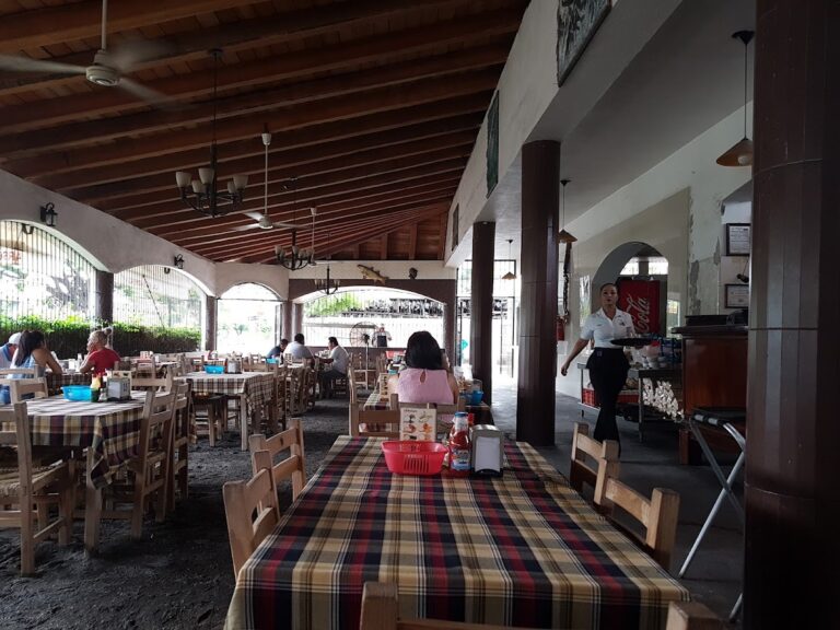 1243 mariscos homero 768x576