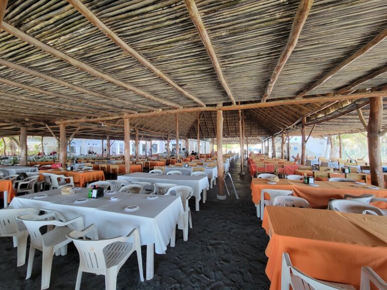1410 restaurante y cabanas brisas de escalera 768x576