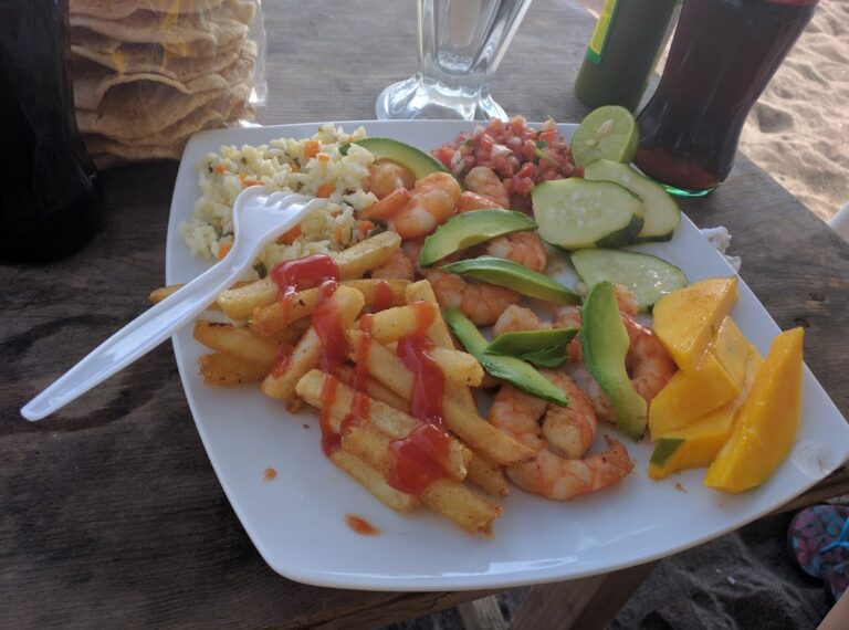 1450 dagos puesto restaurant 768x570