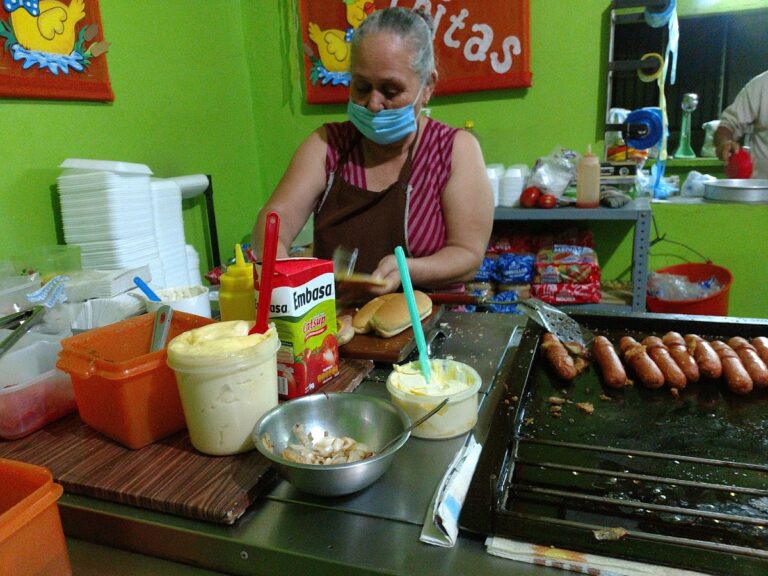 1479 patohamburguesas 8220la vara8221 768x576