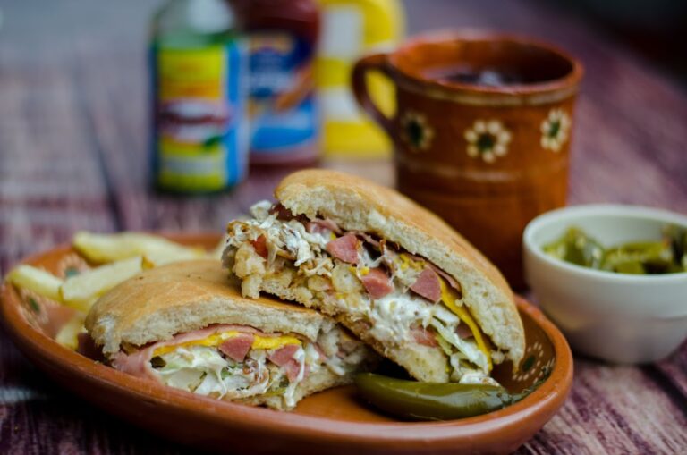 1619 tacos y tortas cubanas santiago 768x509