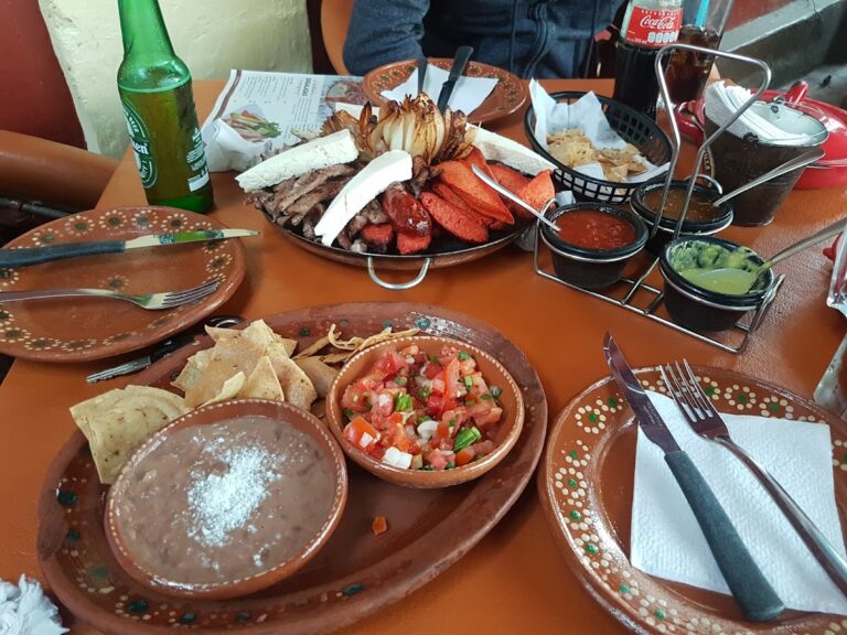 1762 los molcajetes de villa 768x576