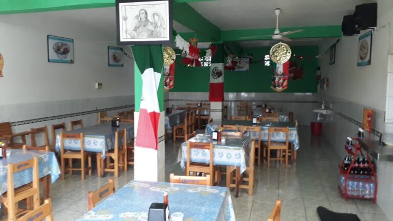 208 cenaduria pala 768x432