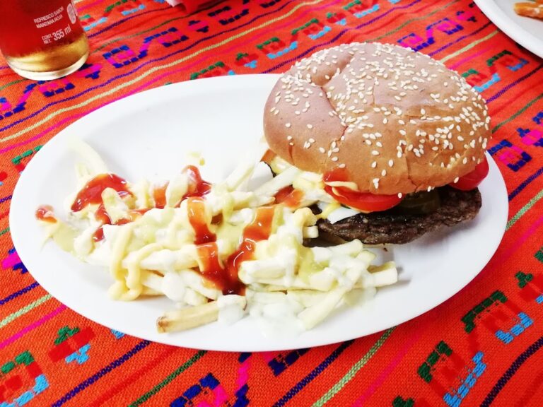 2127 los cazahamburguesas 768x576