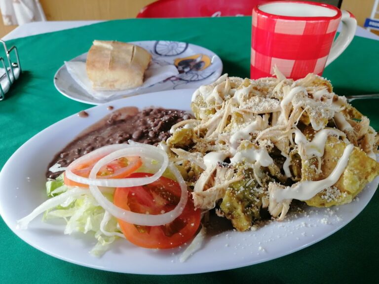 2278 loncheria la iguana 768x576