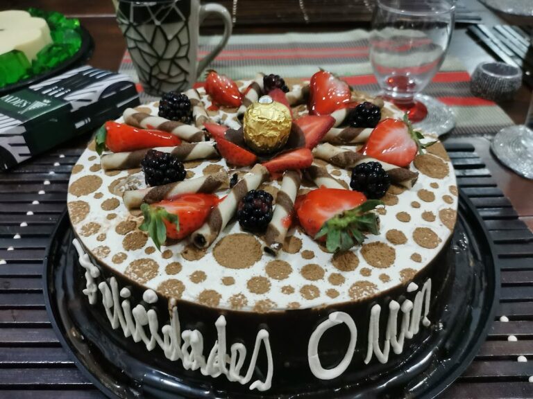 2449 brandons pasteleria 768x576