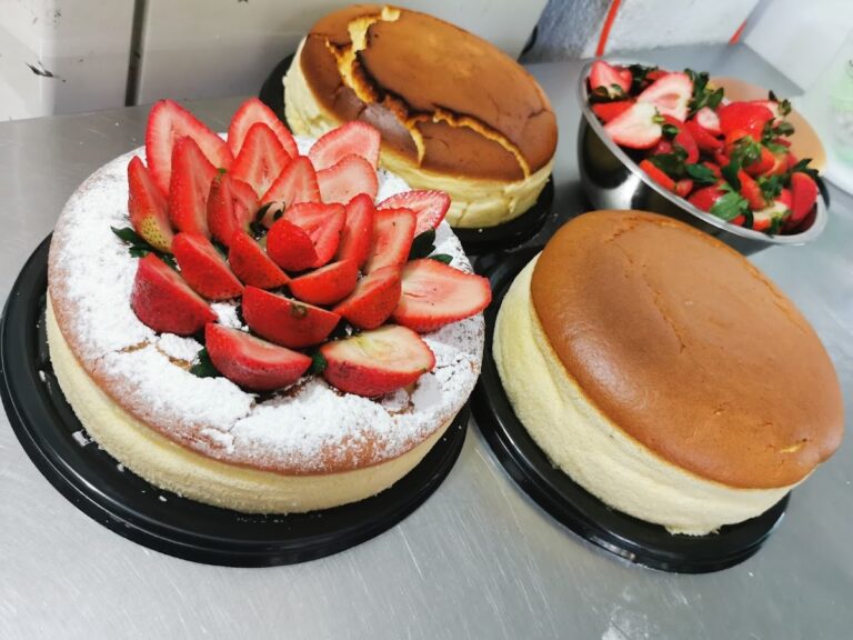 2514 santos cupcakes 768x576