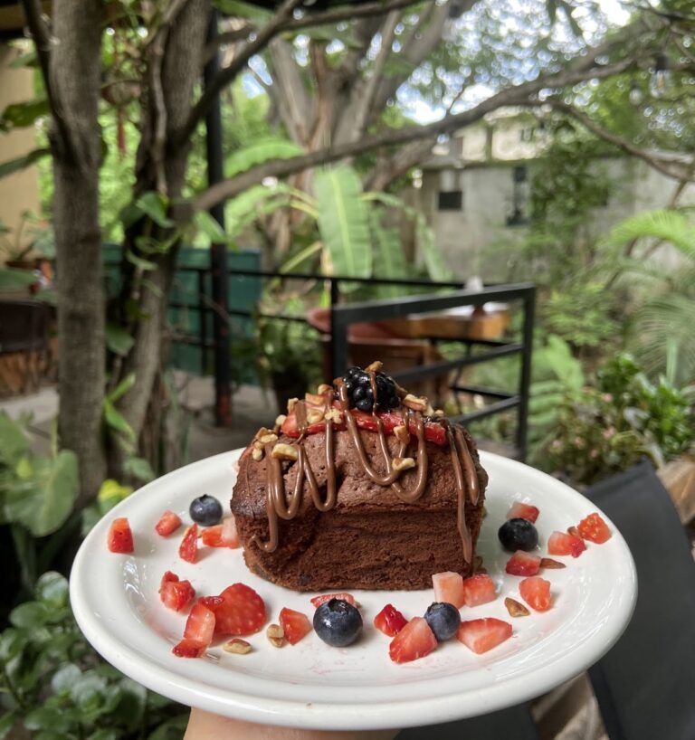 2689 cafe bar colibri 768x818