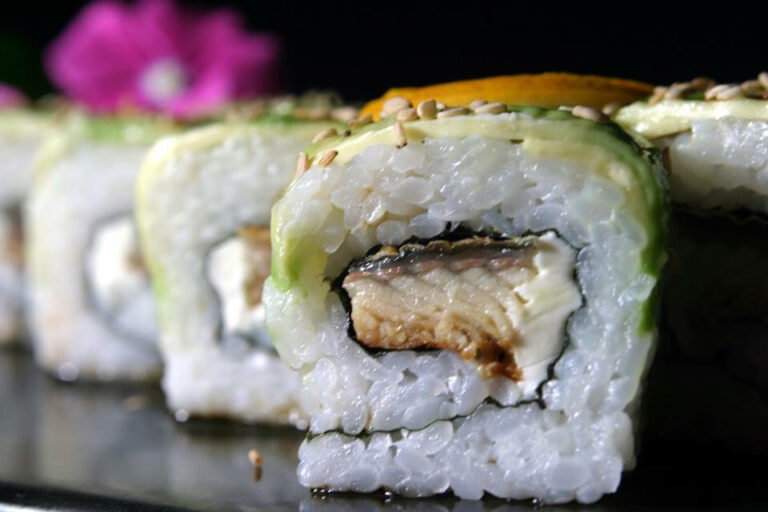 3025 senor sushi 768x512