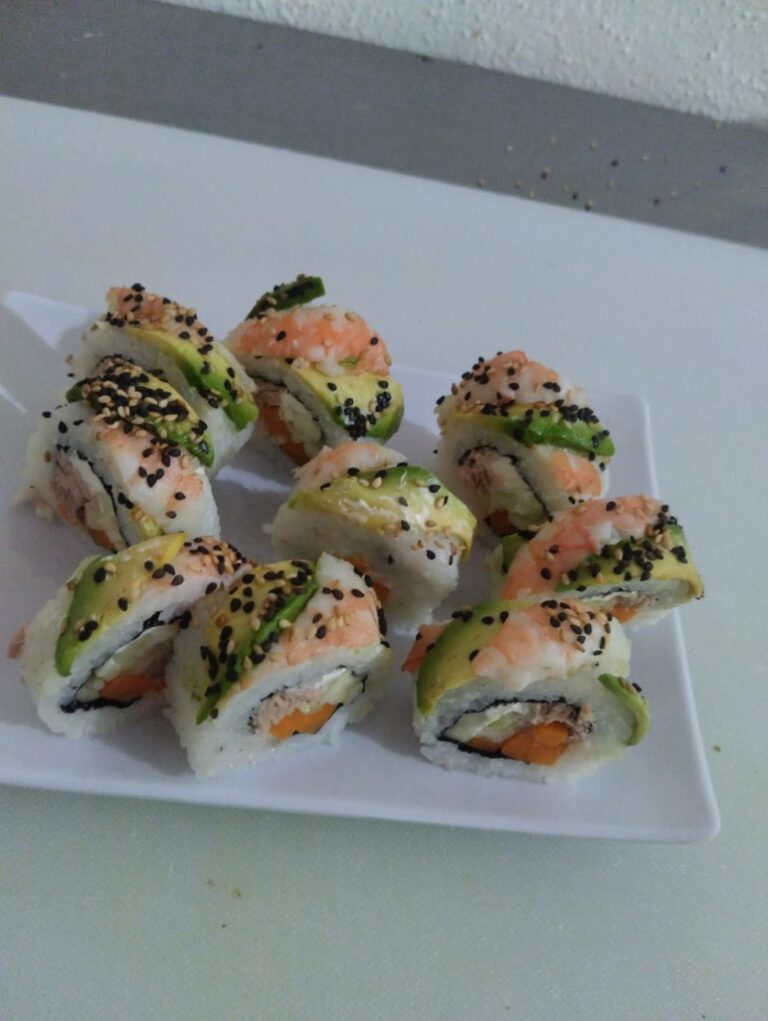 3105 kanji sushi pizza 768x1021