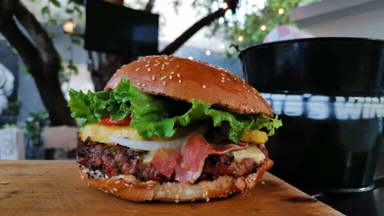 3215 hamburguesas betos wings 768x432