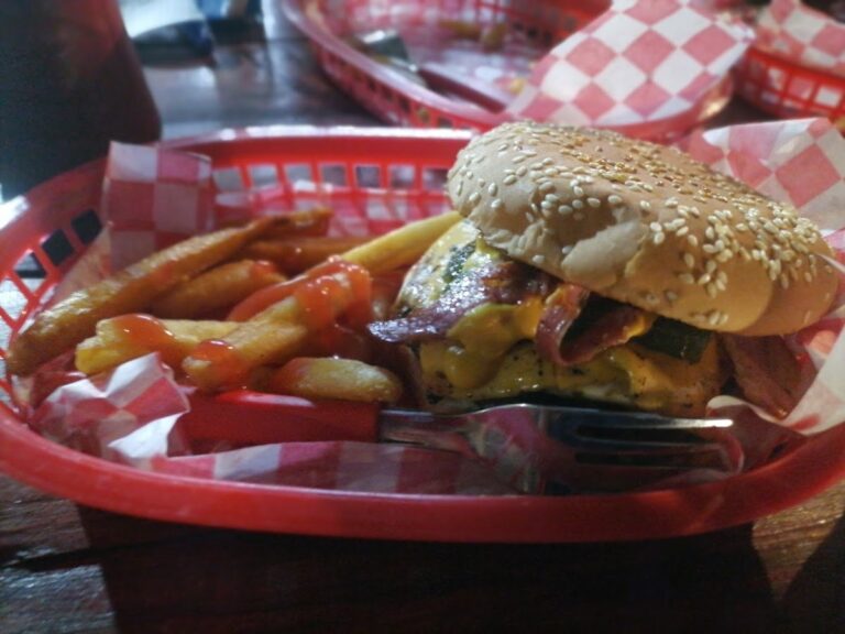 3391 club de las hamburguesas 768x576