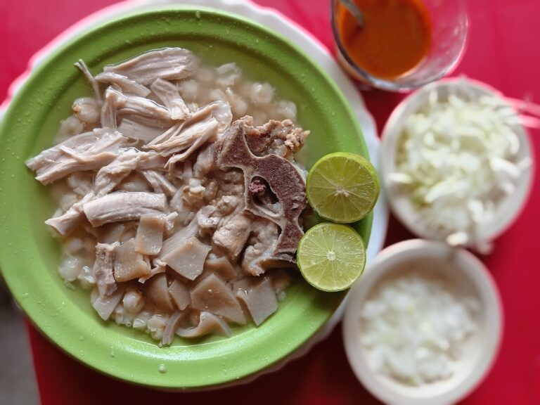 3584 pozole y antojitos la villa 768x576
