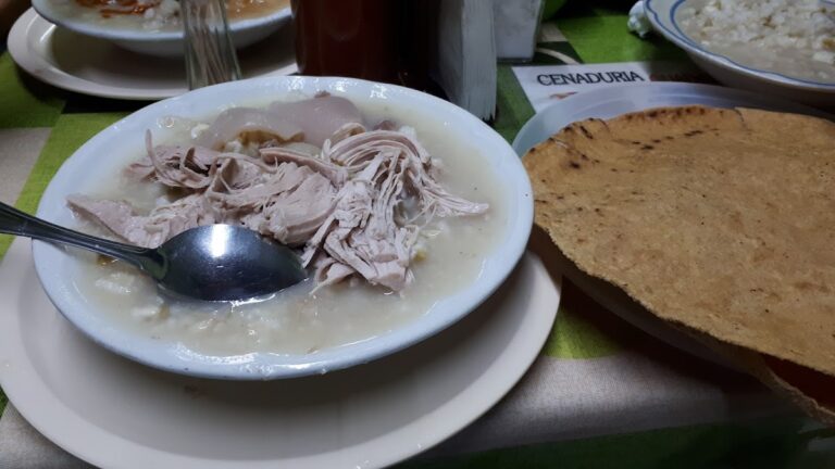 3685 cenaduria guadalajarita 768x432