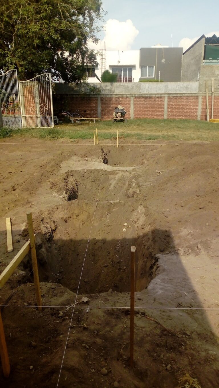 3888 la frida food truck 768x1362