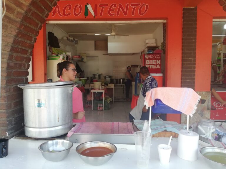 3977 taqueria tacontento cuyutlan 768x576