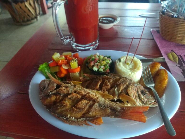 4427 restaurante de marito la tienda del mar 768x576