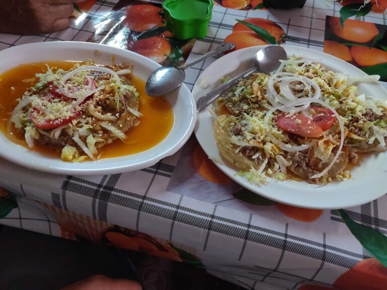 4557 cenaduria fuentes 768x576