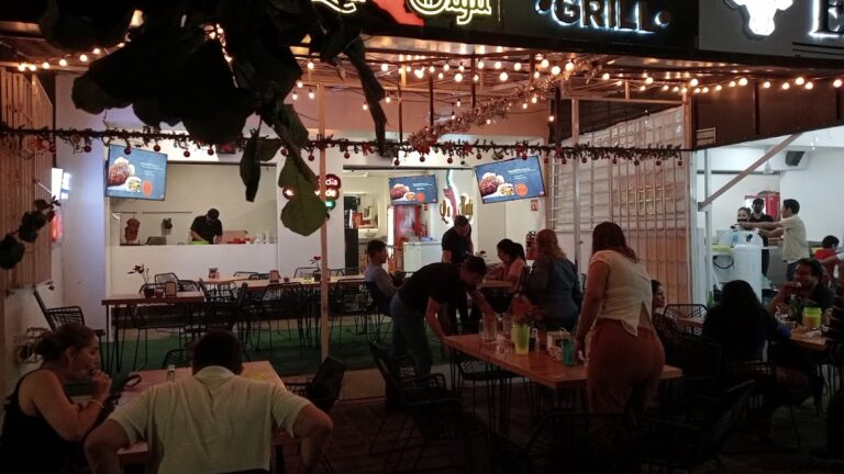 4742 la baja mariscos y carnes 768x432