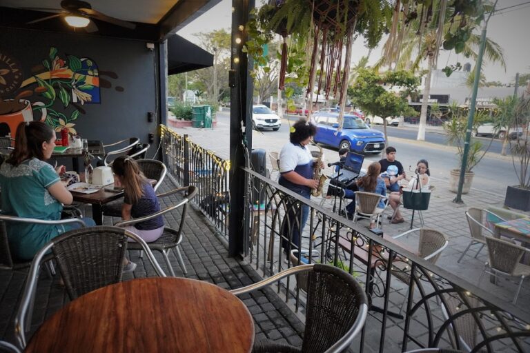 4759 la vainilla crepas cafe 768x512