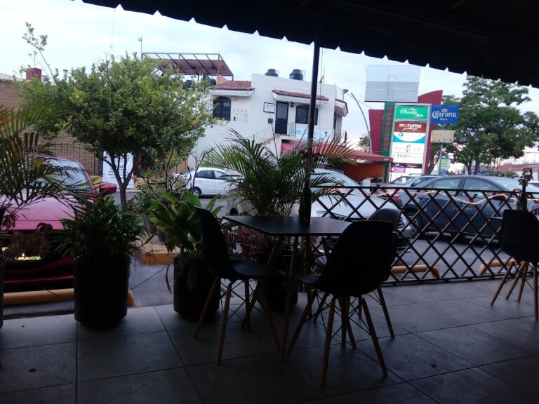 4812 wake up cafe 768x576