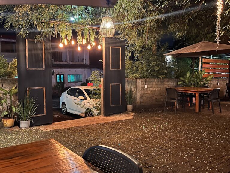 4826 la gloria coffee bar 768x576