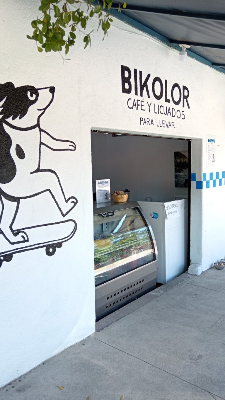 4946 bikolor cafe y licuados 768x1365