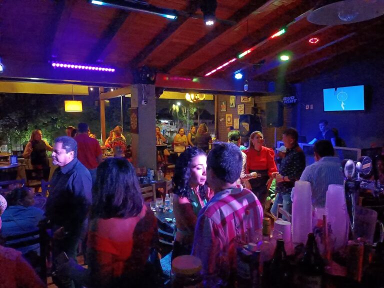 5024 la villana bar 768x576