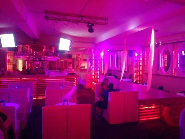 5038 la 10 mens club manzanillo 768x576