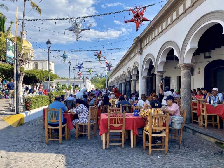 5242 los portales 8220lugar tipico8221 768x576