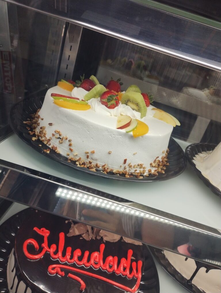 5504 brandons pasteleria 768x1020