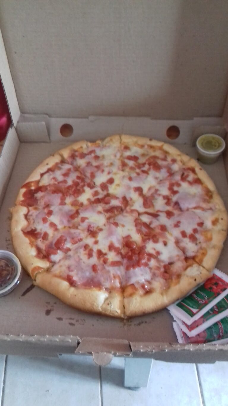 5579 golden pizza 768x1365