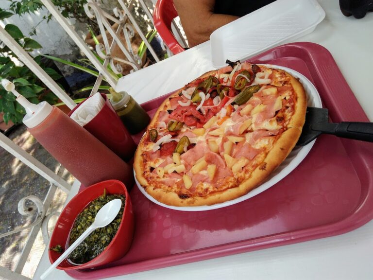 5596 pizzeria insurgentes 768x576