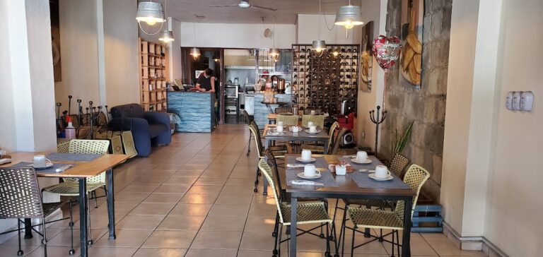 563 la tasca restaurant 768x364