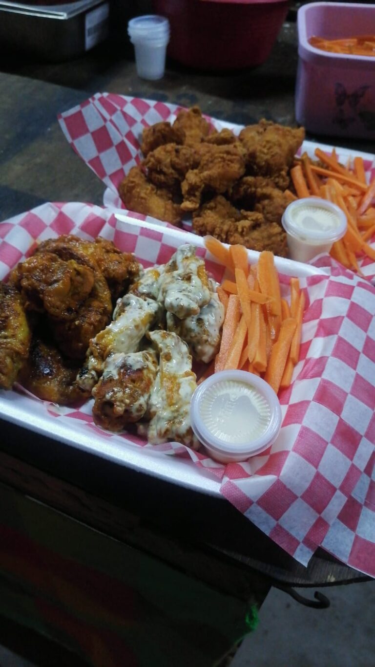 5651 el tiki wings armeria 768x1365