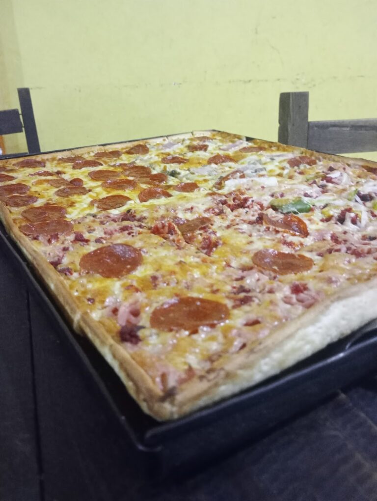 5688 bambinos pizza 768x1020
