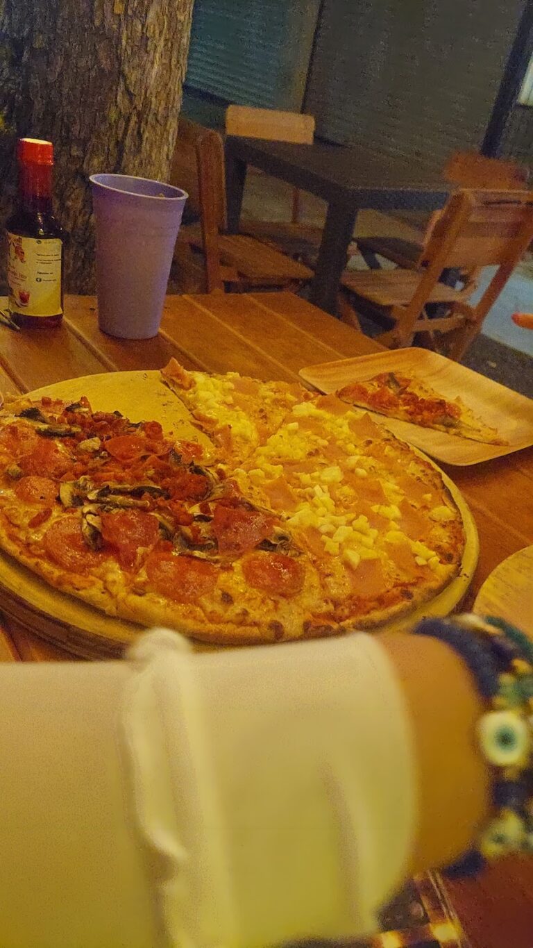 5711 pizzeria la vika 768x1365