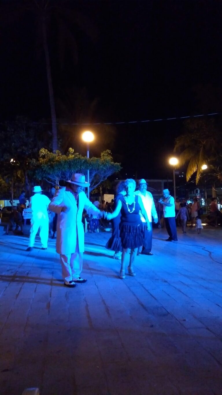 5968 tortas cubanas 8220el polvorete de santiago8221 768x1365