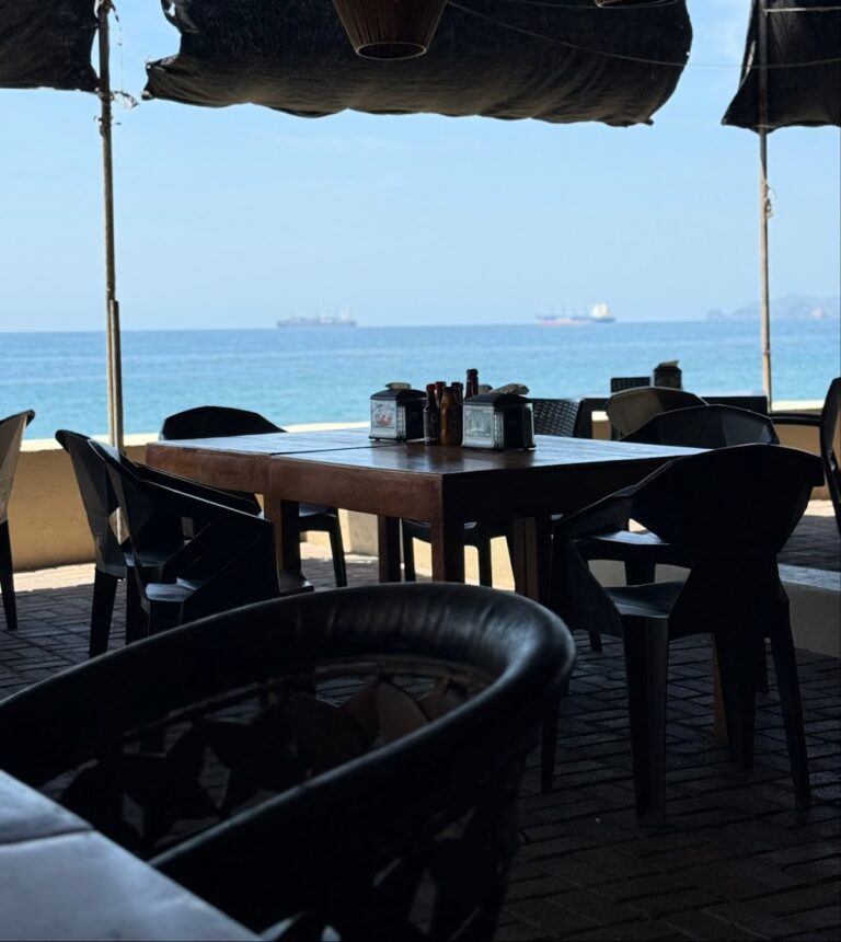 6622 playa azul mariscos 768x860