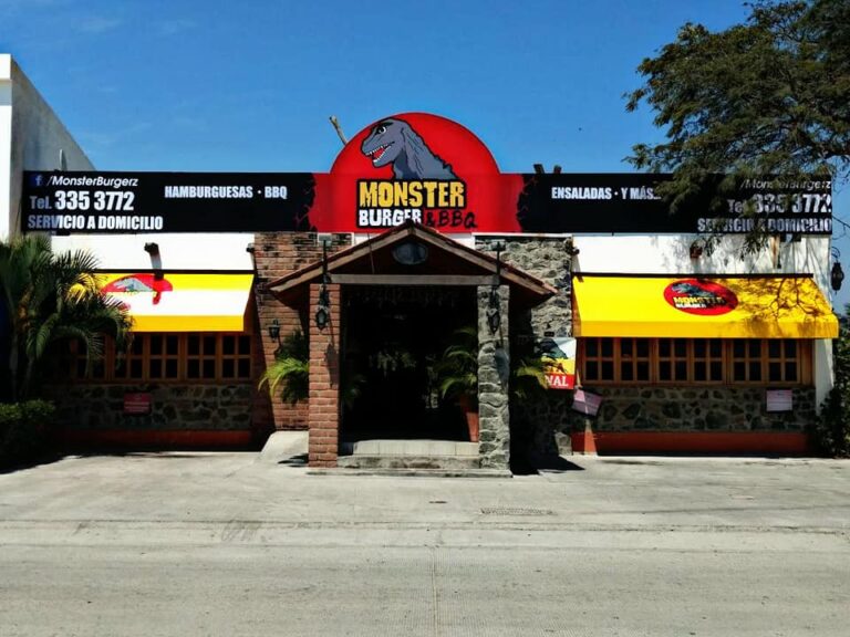 767 monster burger bbq 768x576