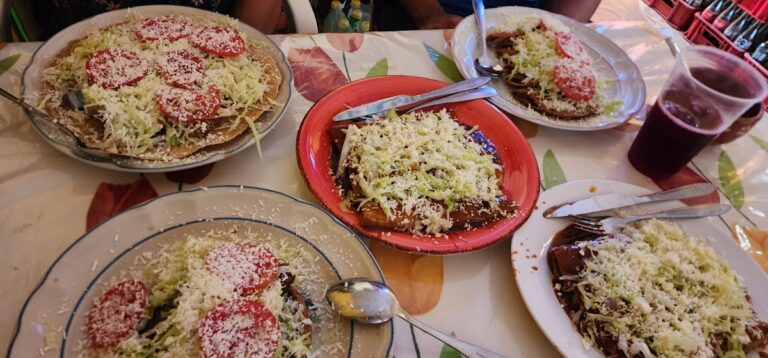 933 cenaduria del centro 768x358