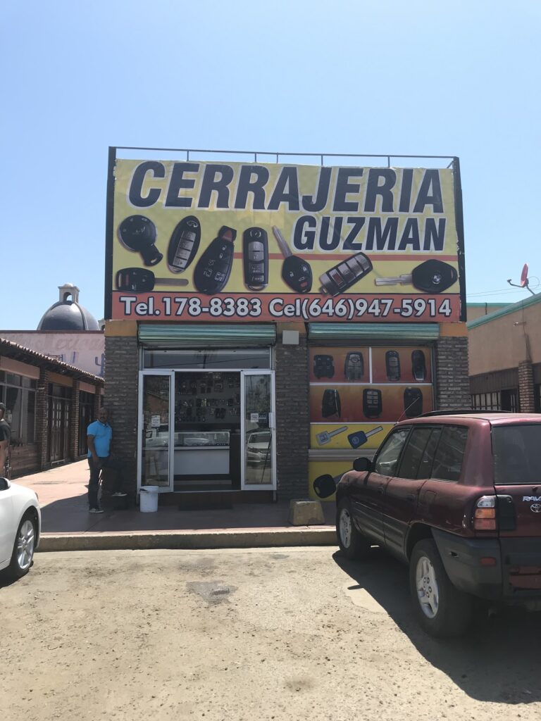 10320 cerrajeria guzman 768x1024