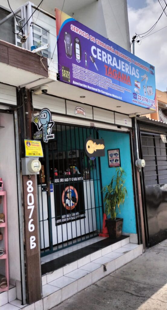 10591 cerrajerias tagama aperturas 24 horas residencial y automotriz. nuestro compromiso es su seguridad 553x1024