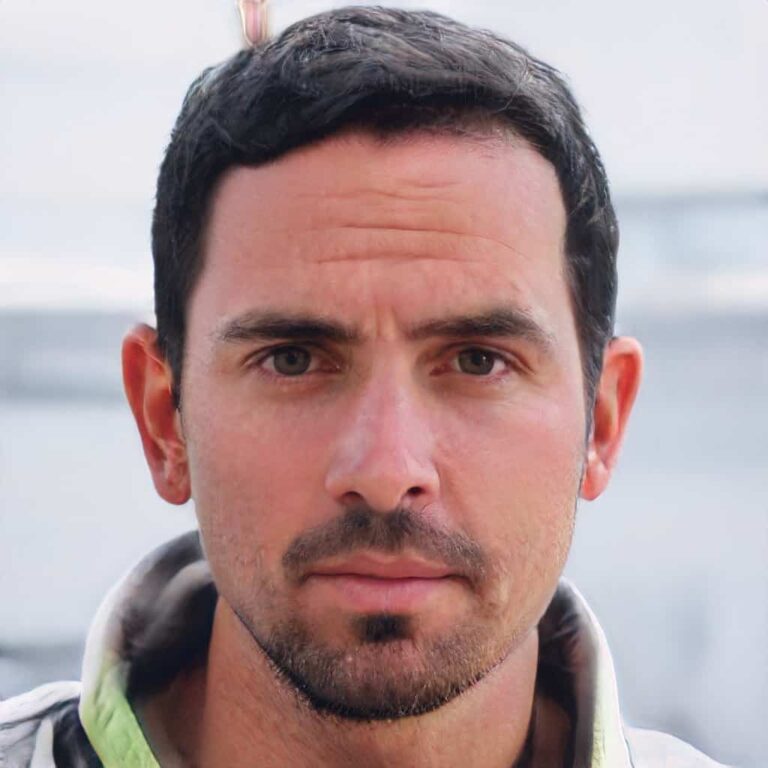 11535 hermanos a la obra 768x768