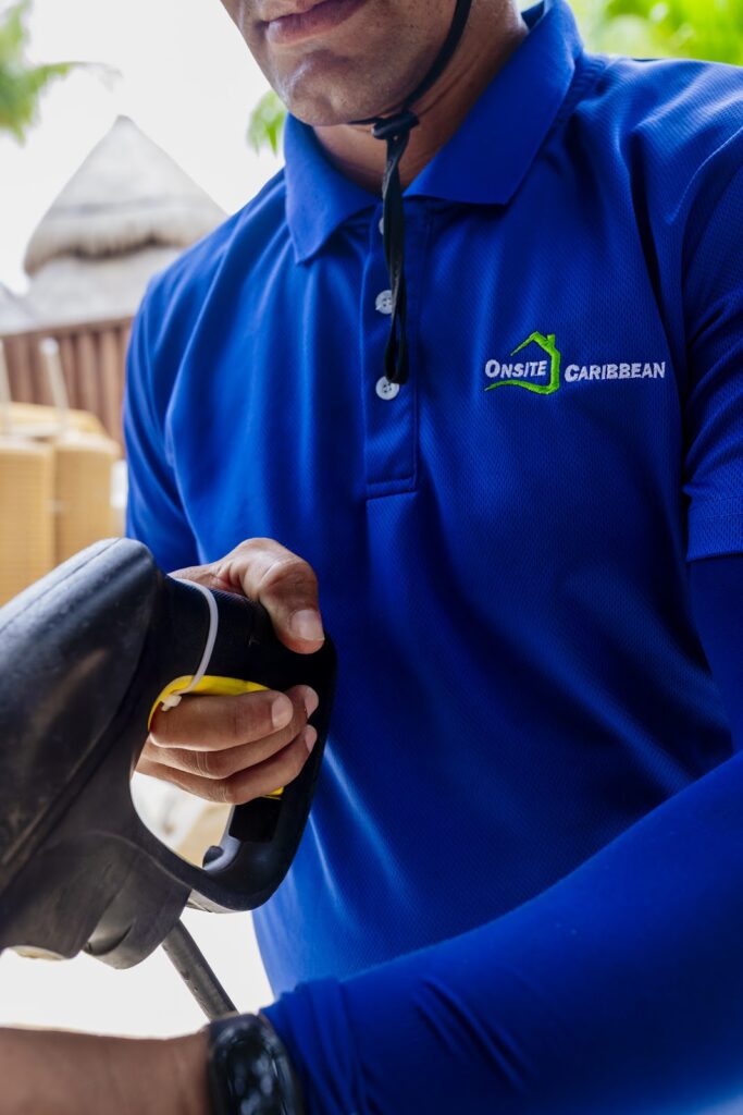 14669 onsite caribbean limpieza y mantenimiento 683x1024