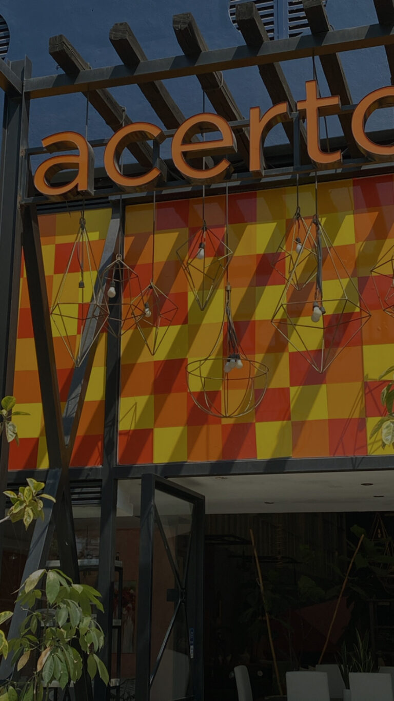 15665 acerto muebles 768x1365