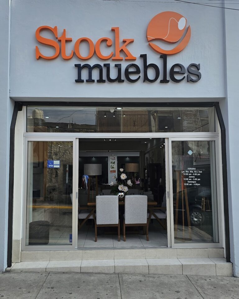 15701 stock muebles 768x960