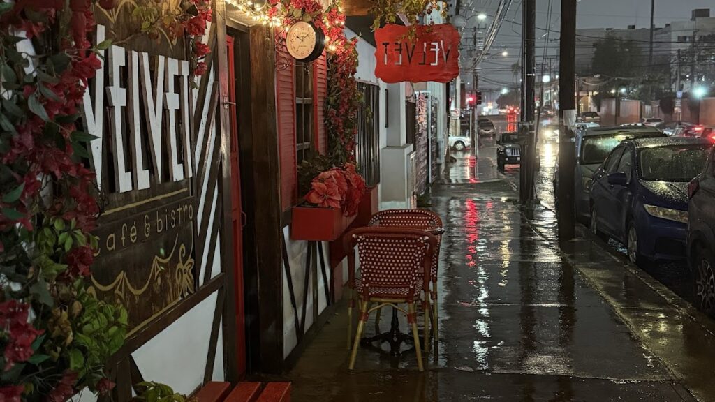 17002 velvet cafe bistro 1024x576