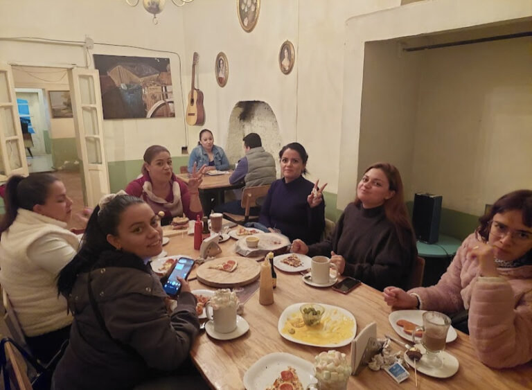 17031 cafeteria rigby 768x563